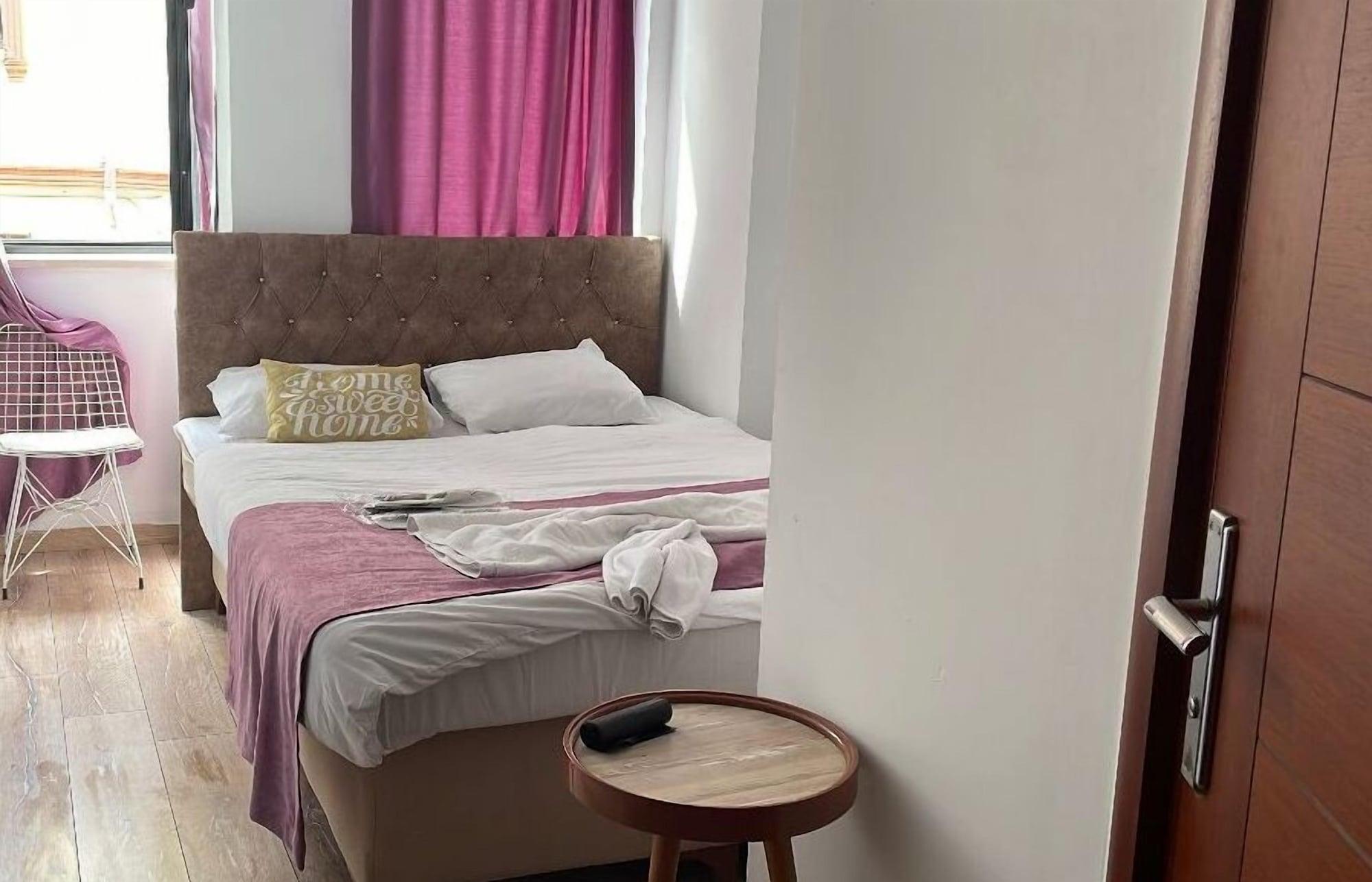 Sweet Home Taksim Otel Истанбул Екстериор снимка