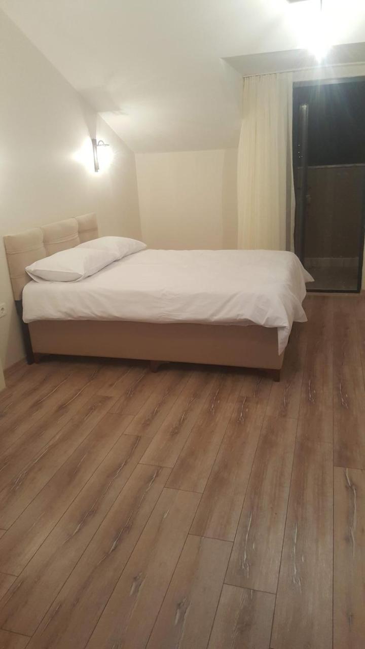 Sweet Home Taksim Otel Истанбул Екстериор снимка