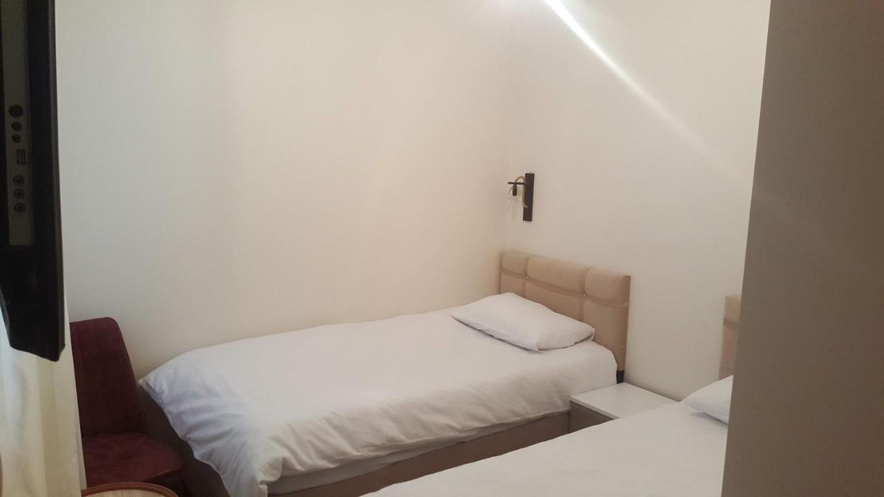 Sweet Home Taksim Otel Истанбул Екстериор снимка