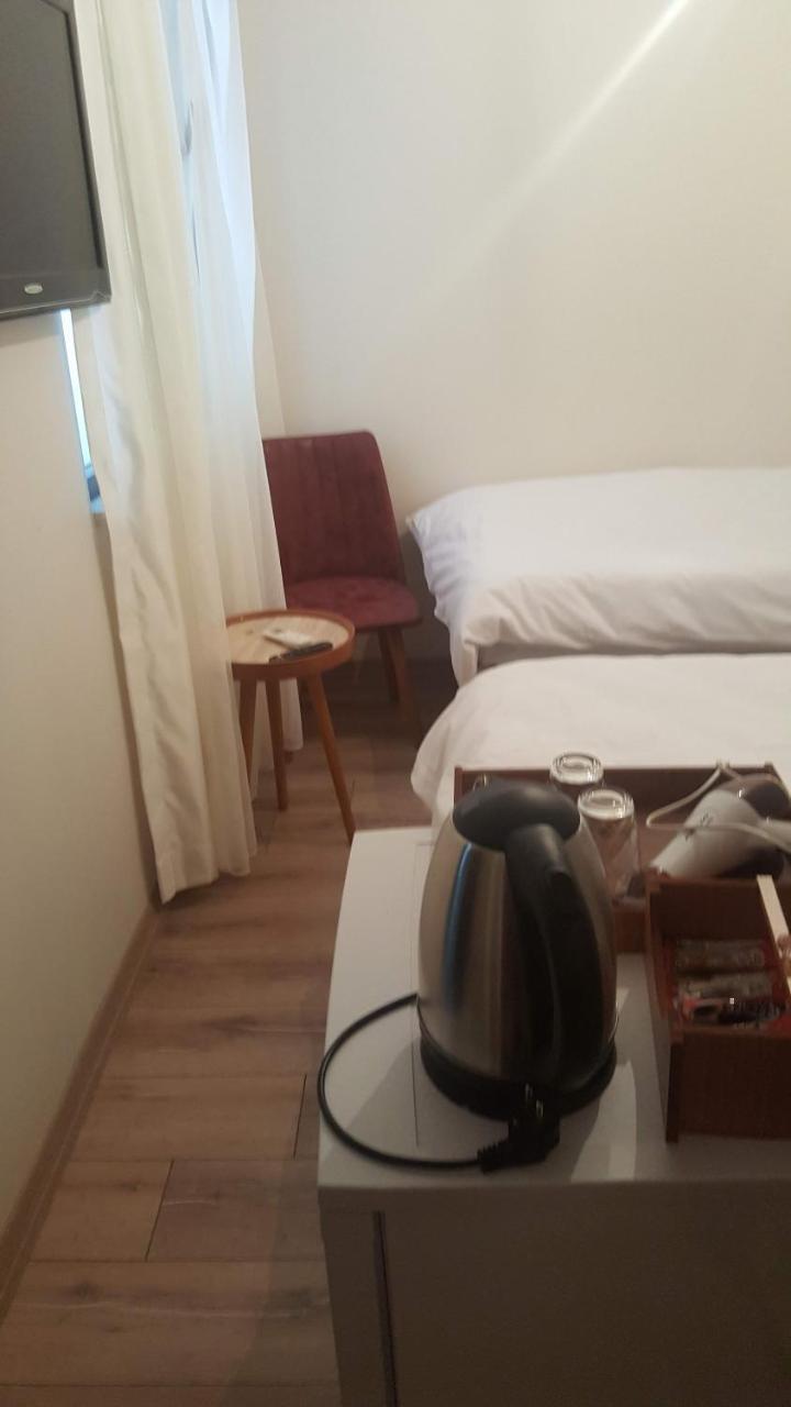 Sweet Home Taksim Otel Истанбул Екстериор снимка